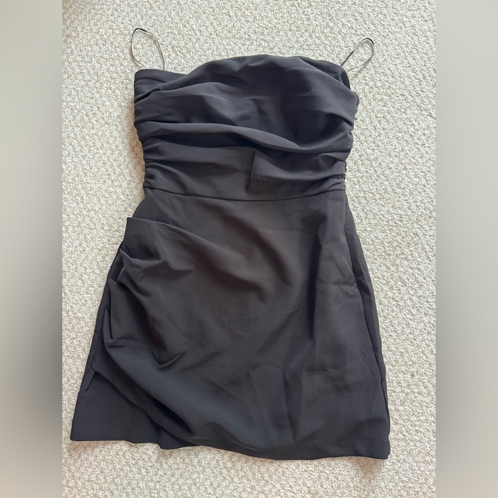 Elegant Black Strapless Mini Dress